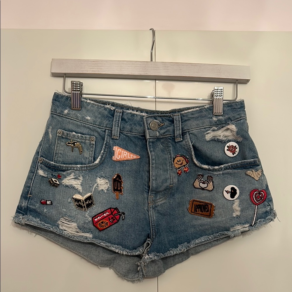 Zara Trafaluc Distressed Denim shorts with Patches/Pins